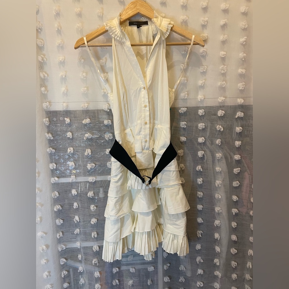 BCBG ruffled sleeves dress with ruffled collar sz 0